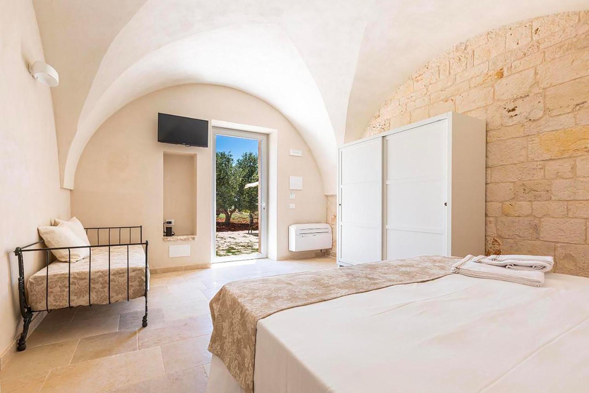 Masseria Macchia เชจลีเมสซาปิกา ภายนอก รูปภาพ